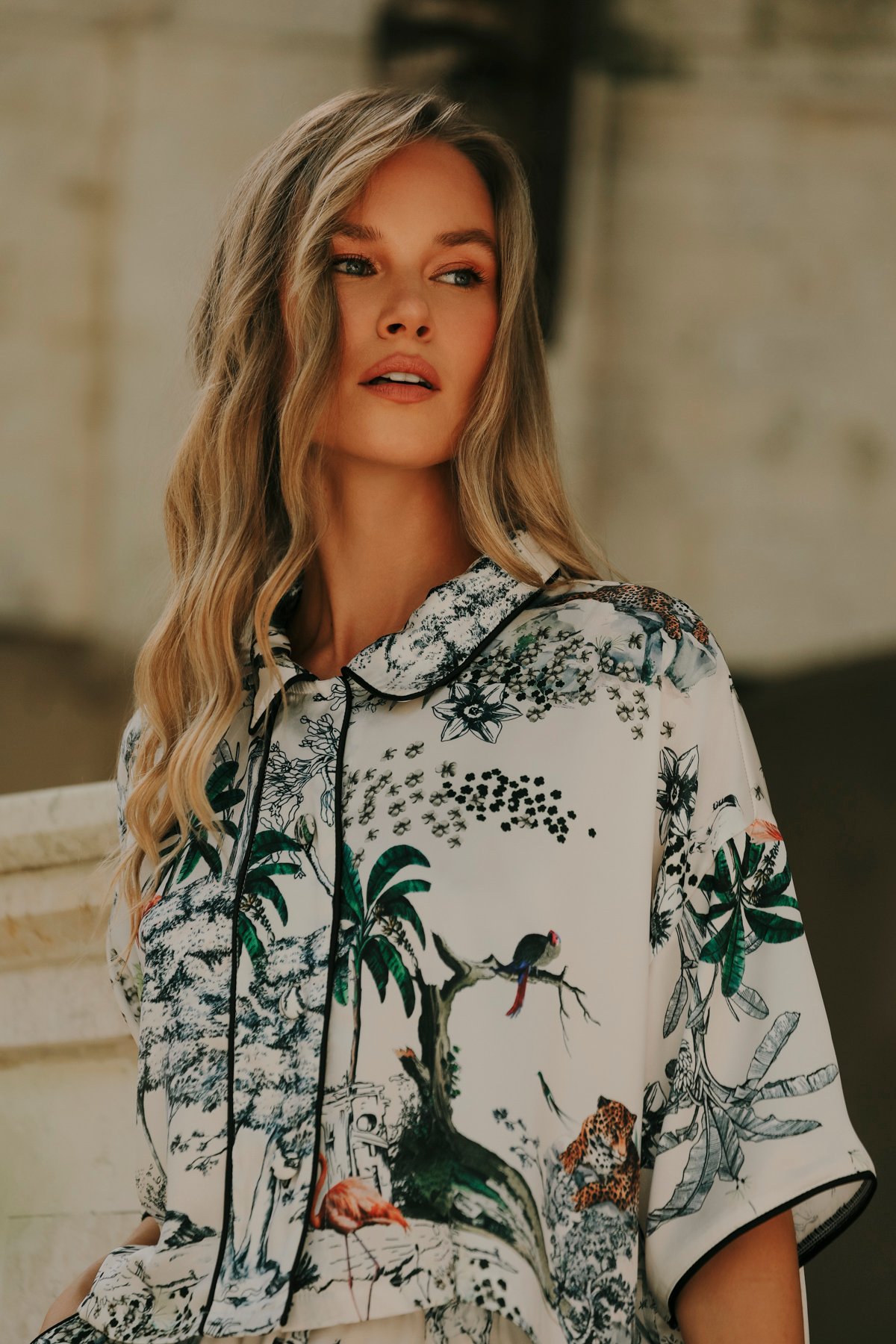 Lionne Creme Crop Üst