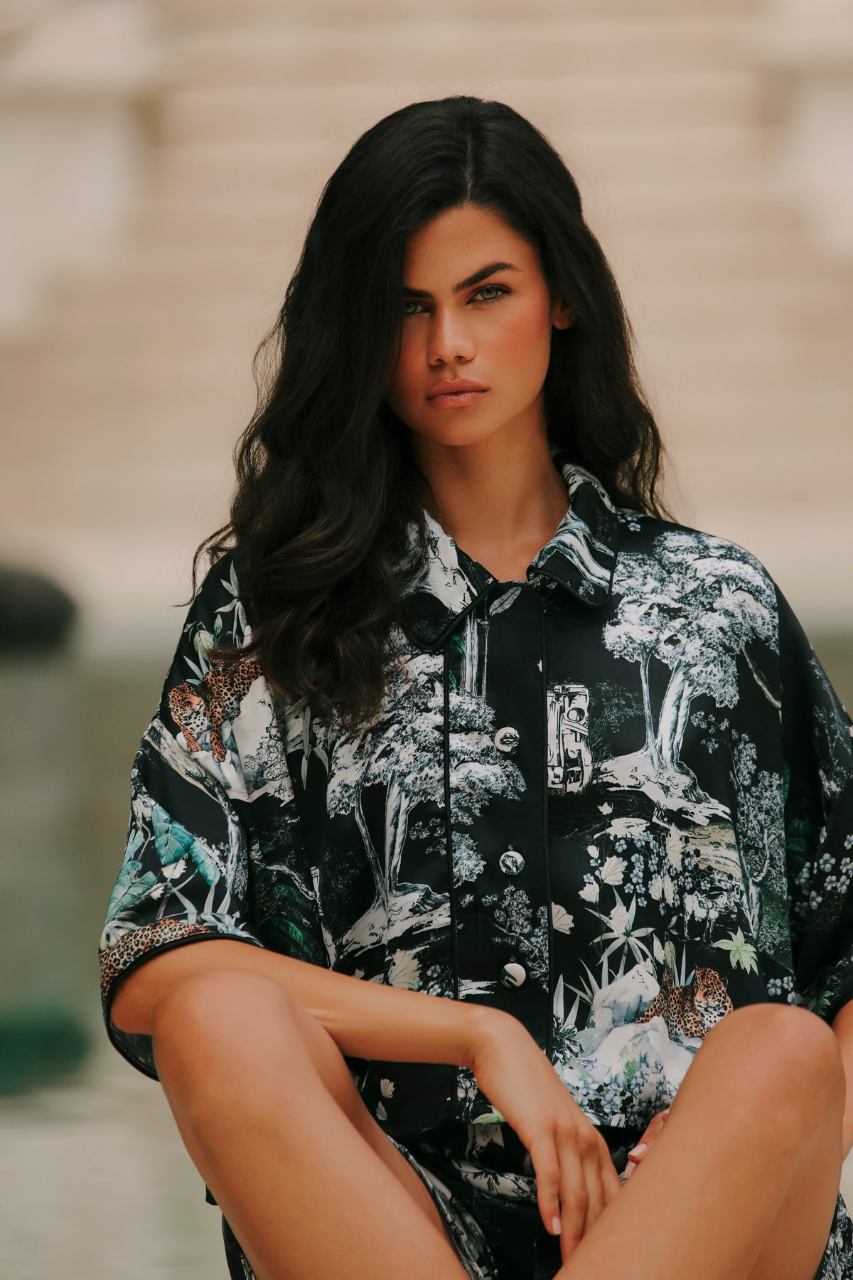 Lionne Noir Crop Üst